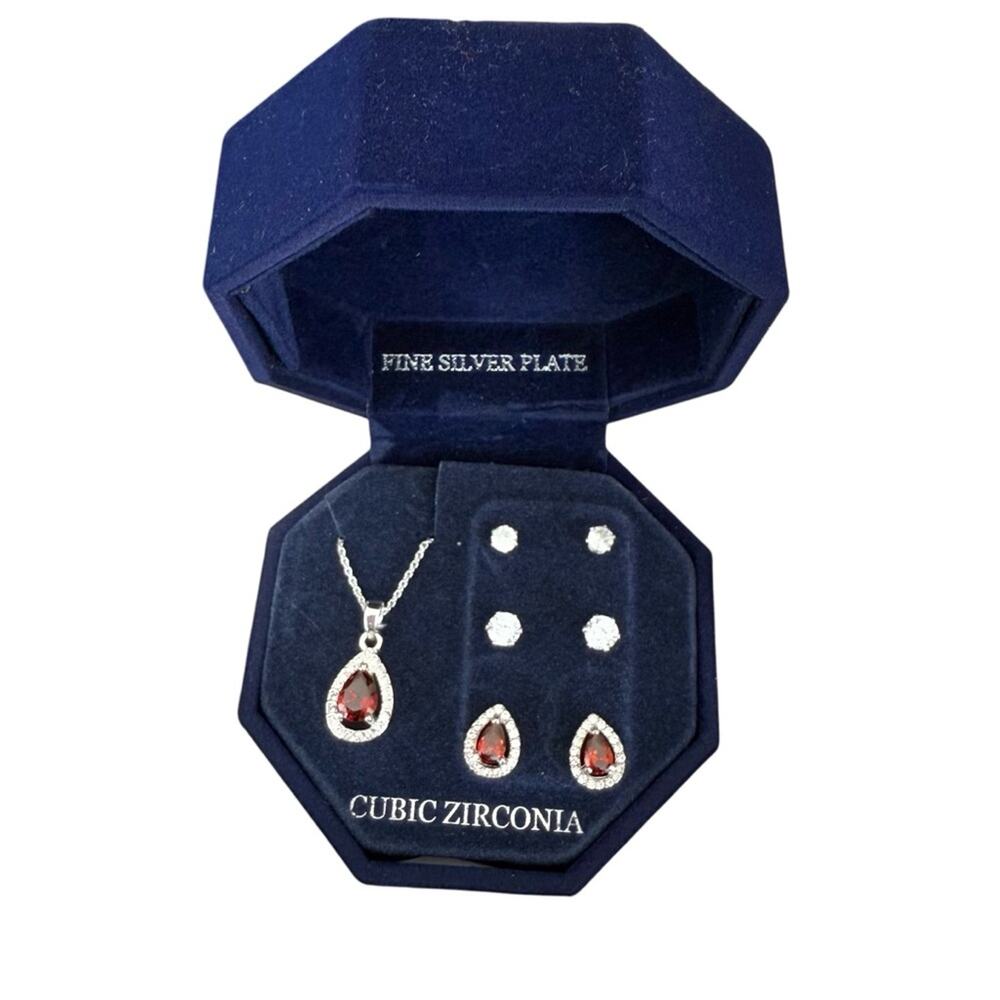 Valentines Day gift CZ red rhinestone necklace earrings NWT